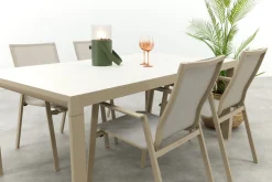 Atmos/Kings stapelbare 4-persoons tuinset 180x100 cm. - Latte