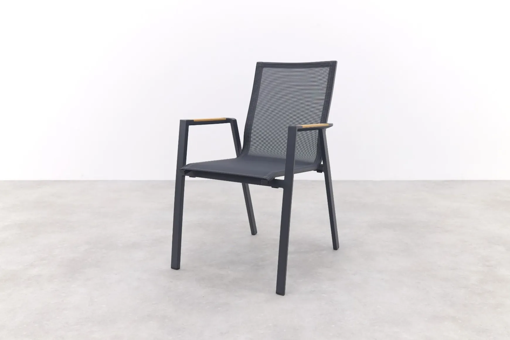 Atmos stapelbare tuinstoel met teak armleuning - Antraciet