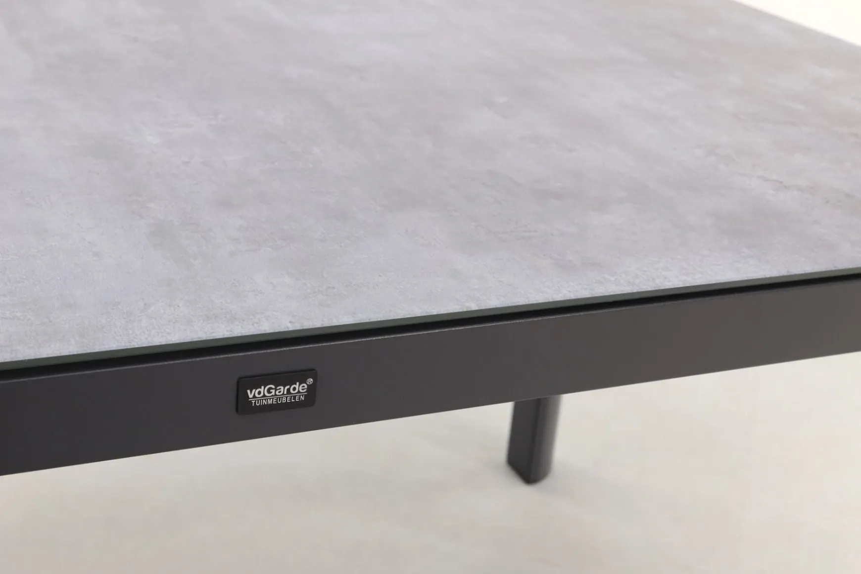 Baltimor dining tuintafel 220x100 cm.