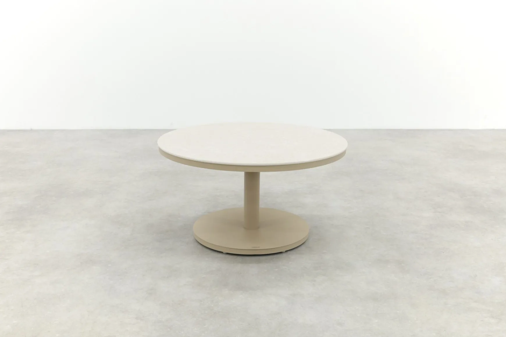 Canto ronde loungetafel Ø70 cm. - Latte