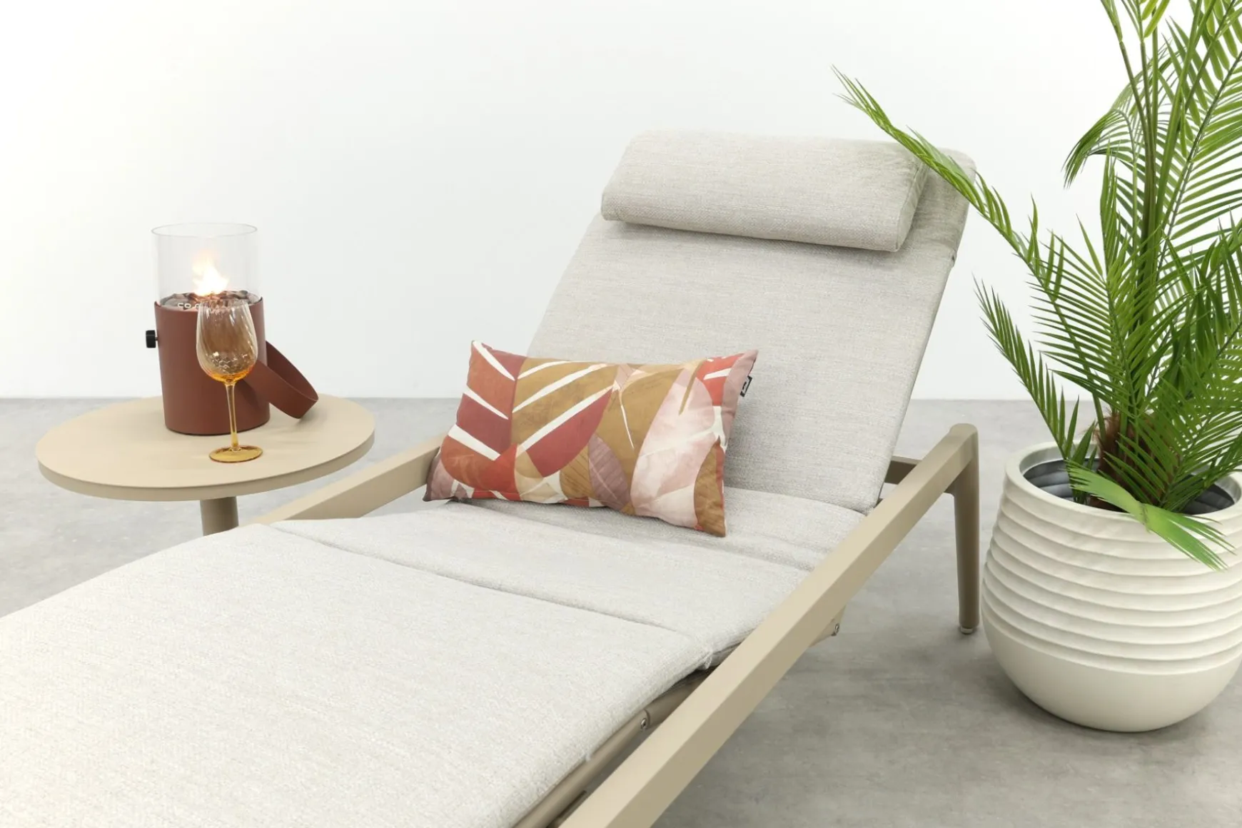 Corfu verrijdbaar ligbed incl. kussen - Latte