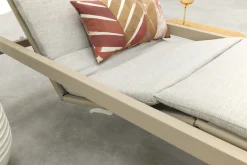 Corfu verrijdbaar ligbed incl. kussen & side table - Latte