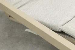 Corfu verrijdbaar ligbed incl. kussen & side table - Latte