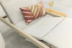Corfu verrijdbaar ligbed incl. kussen & side table - Latte
