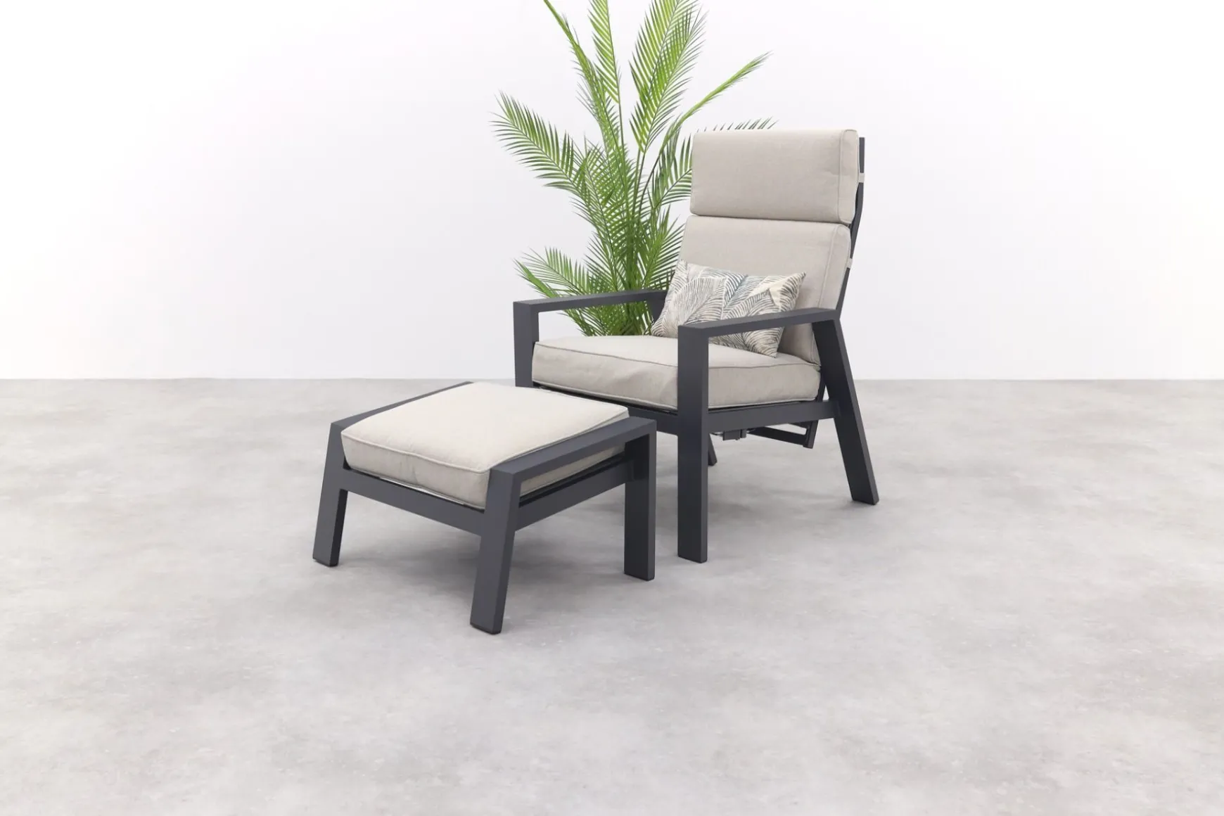Garden Impressions Max loungestoel + voetenbank - Carbon black/Sand