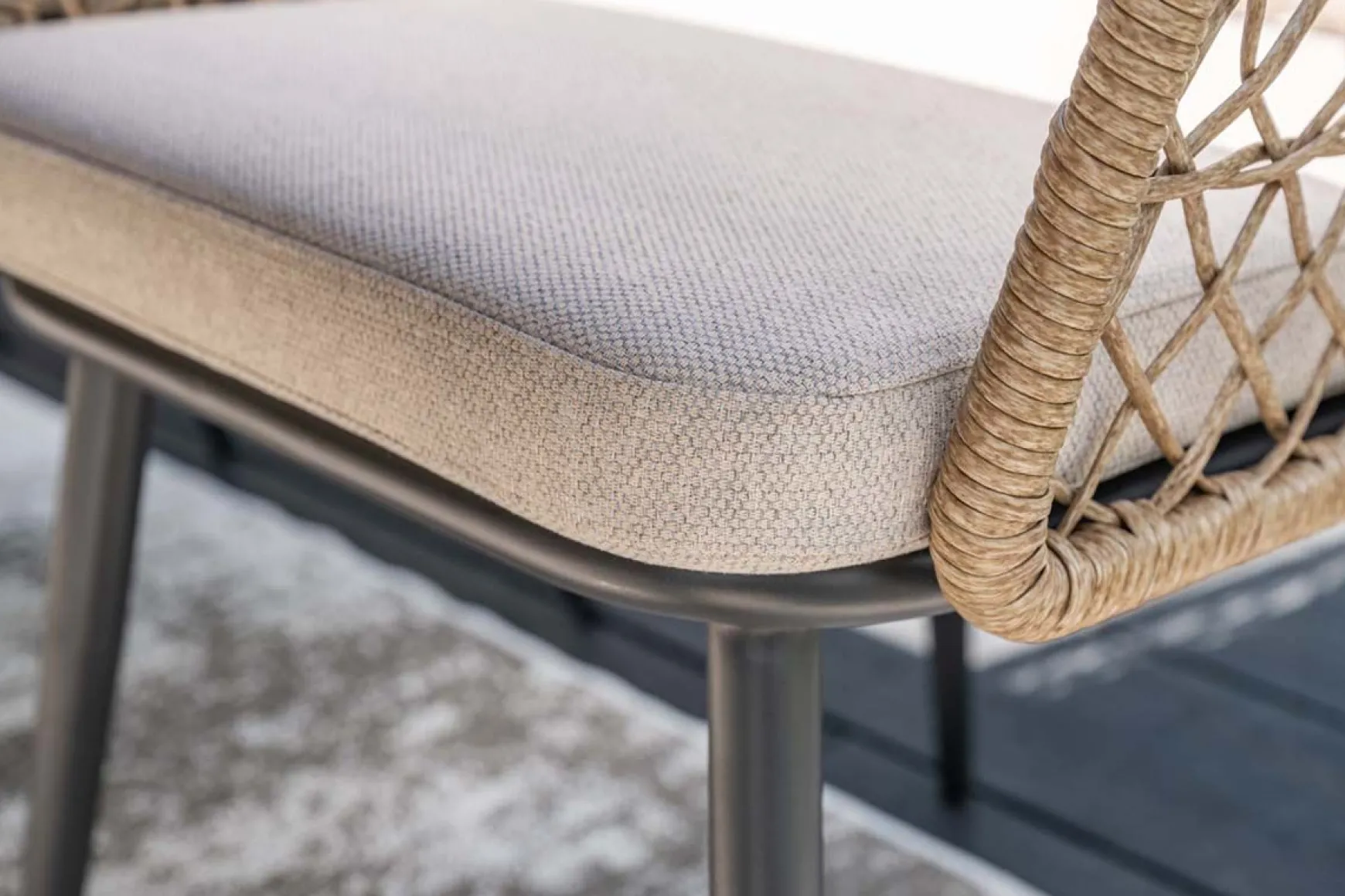 GI Allasio dining tuinstoel - Carbon black/Zand