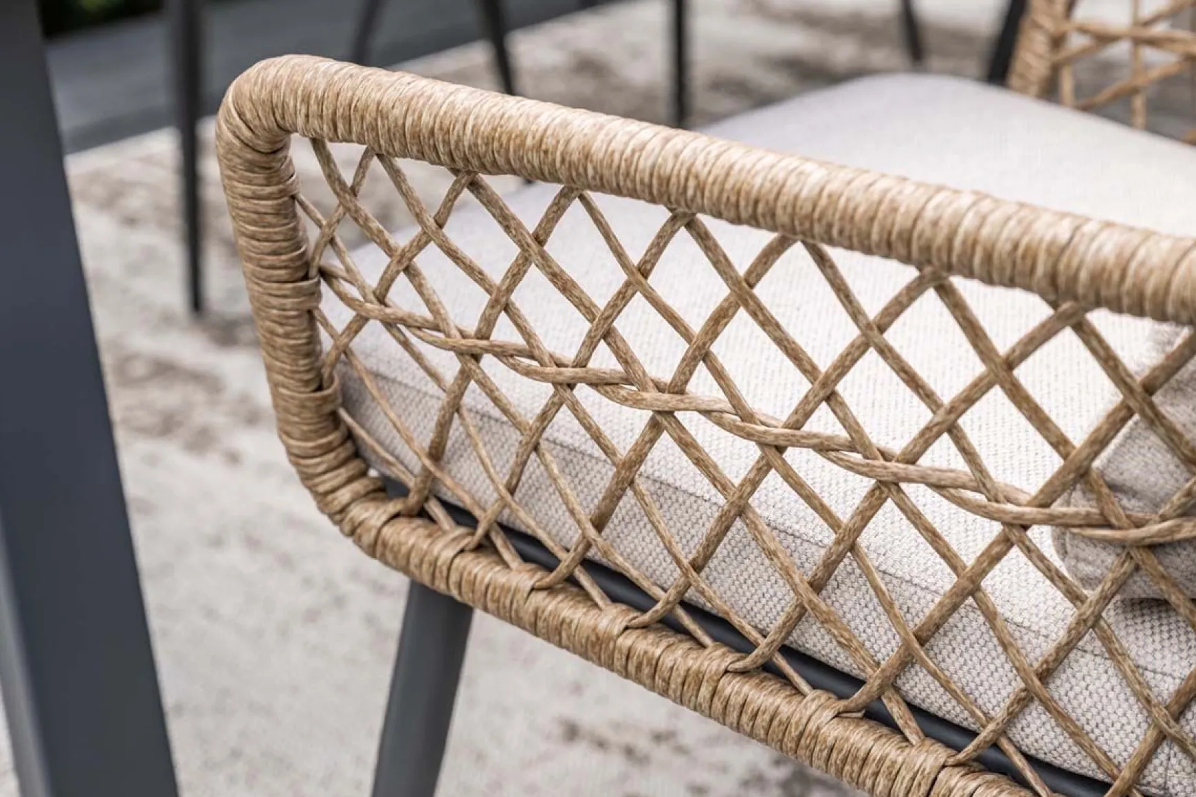 GI Allasio dining tuinstoel - Carbon black/Zand
