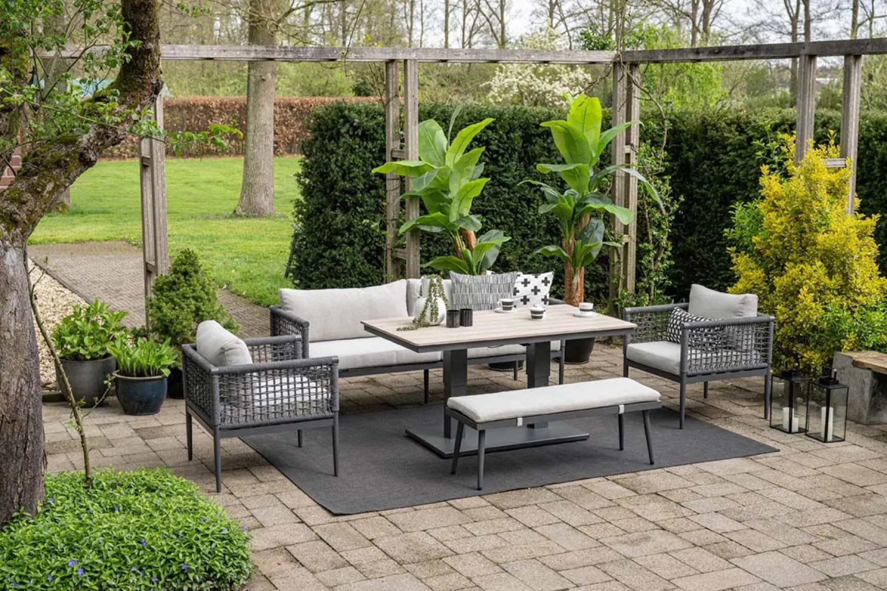 GI Cyprus up&down verstelbare houtlook tuintafel 150x87 cm. - Carbon Black