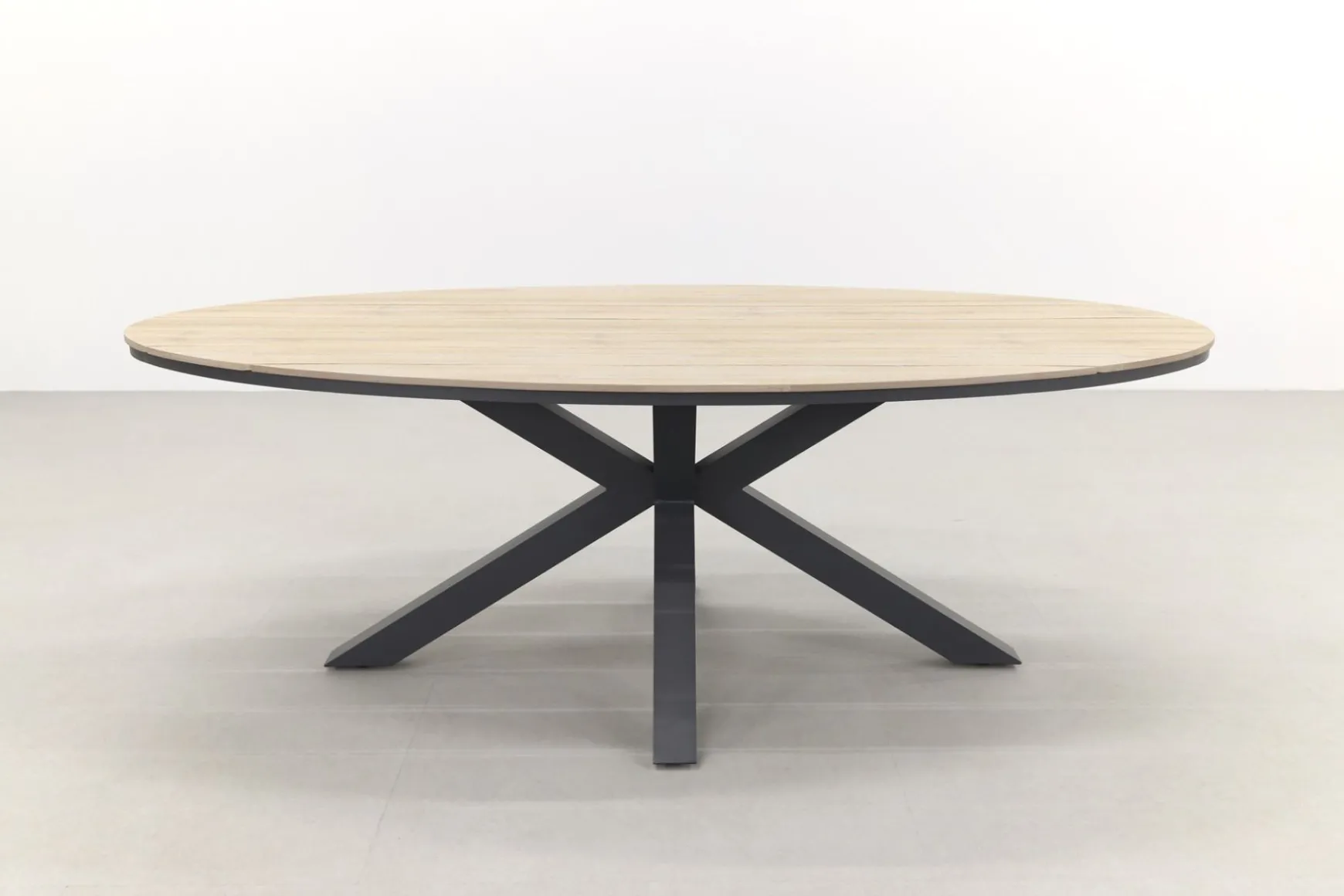 GI Edison ovale houtlook tuintafel 220x115 cm.