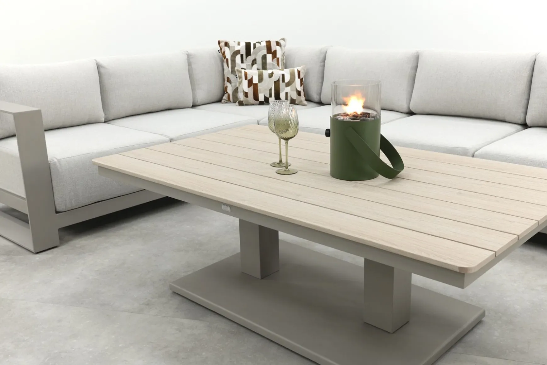 GI Levanto/Cyprus lounge-/diningset met verstelbare tuintafel - Valley Sand