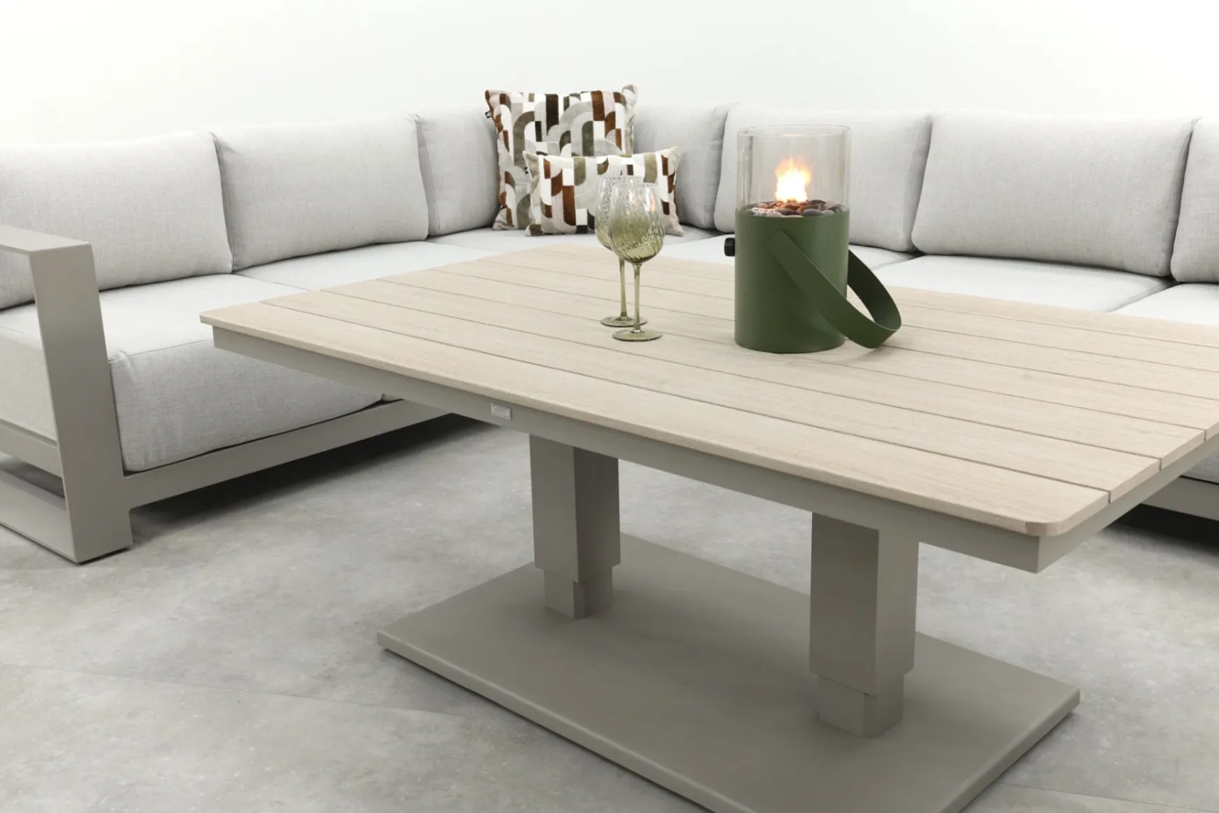 GI Levanto/Cyprus lounge-/diningset met verstelbare tuintafel - Valley Sand