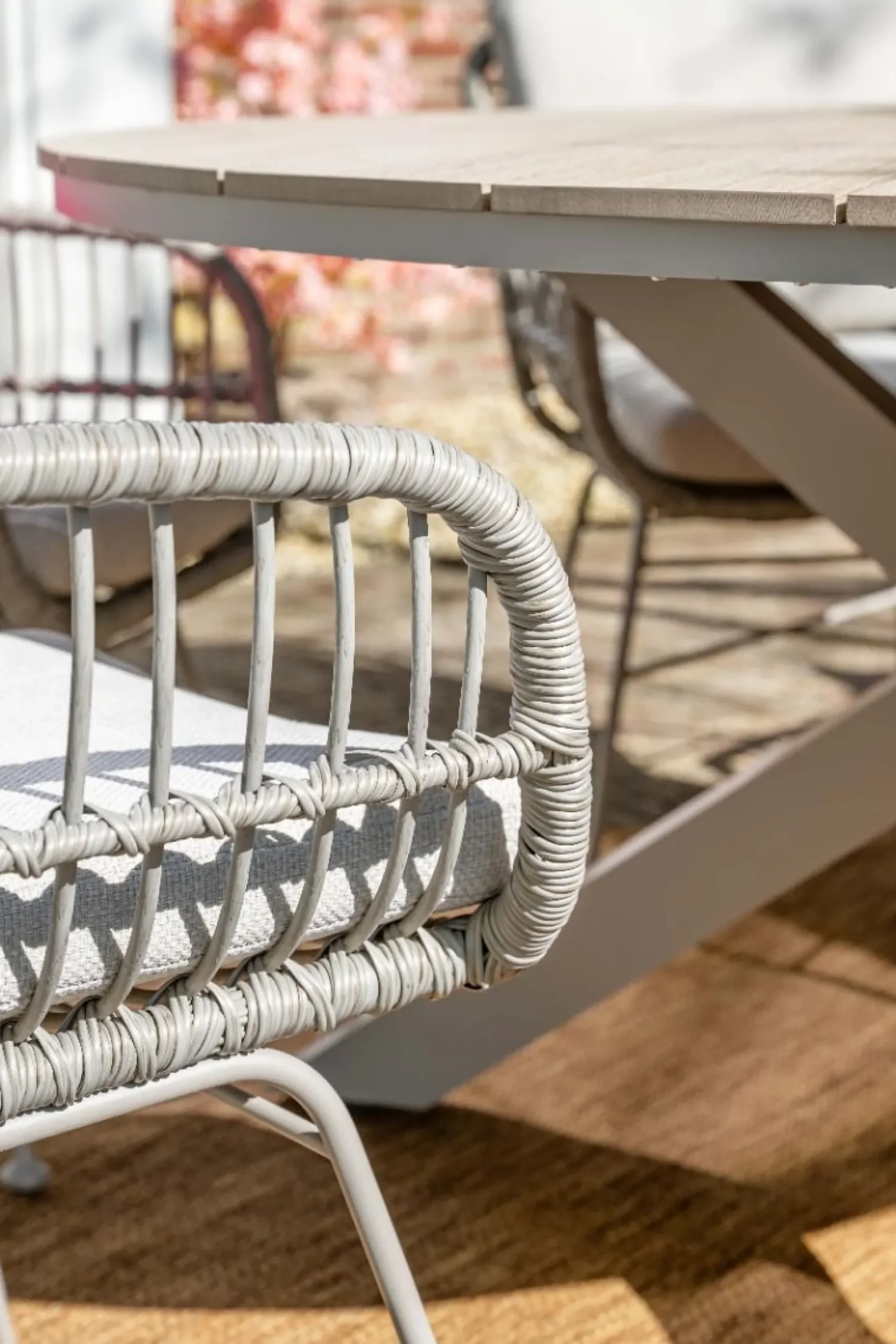 GI Margriet wicker dining tuinstoel - Taupe