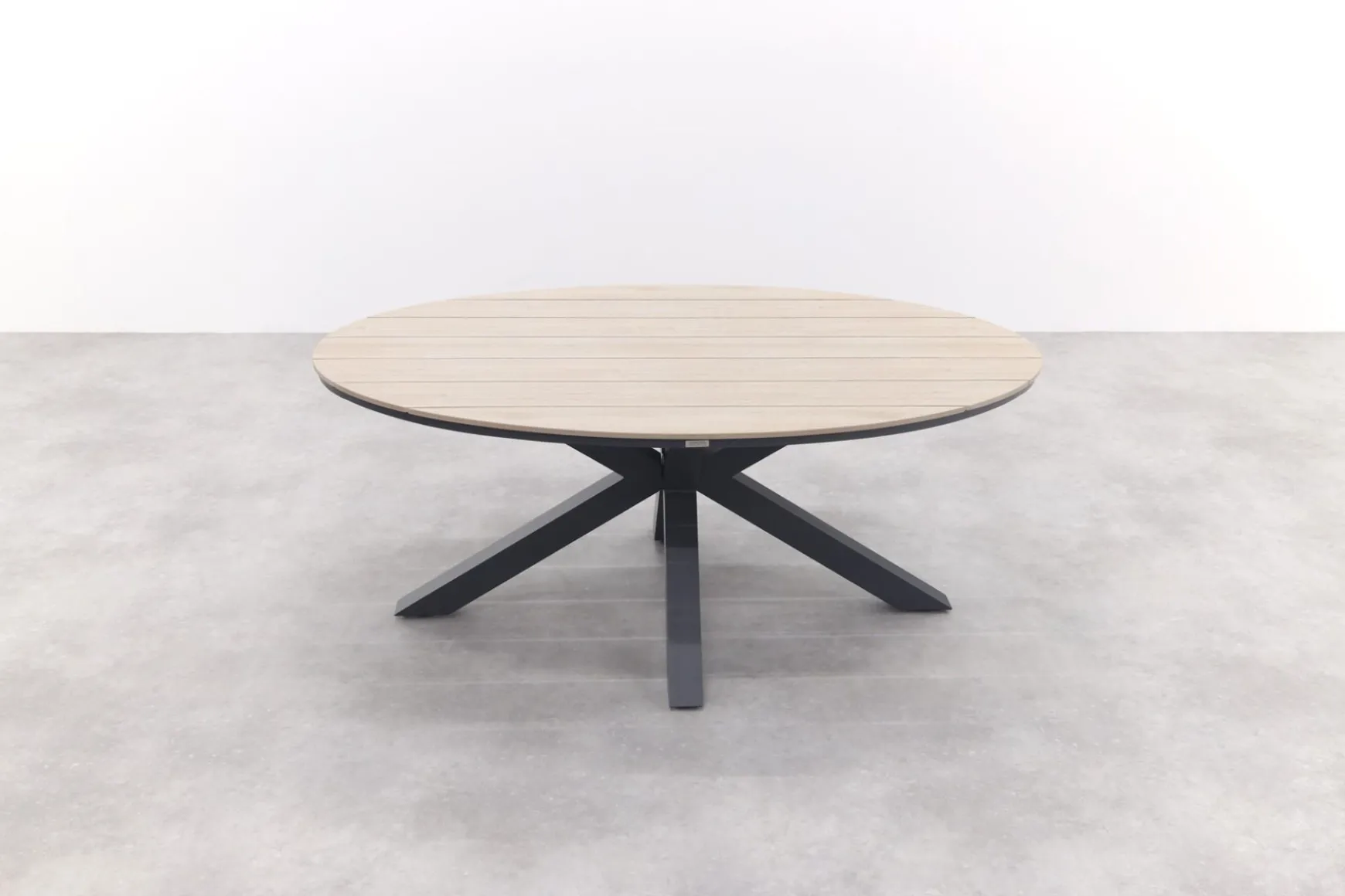 GI Margriet zwart/zand / Edison 180 x 115 cm. tafel - ovale tuinset