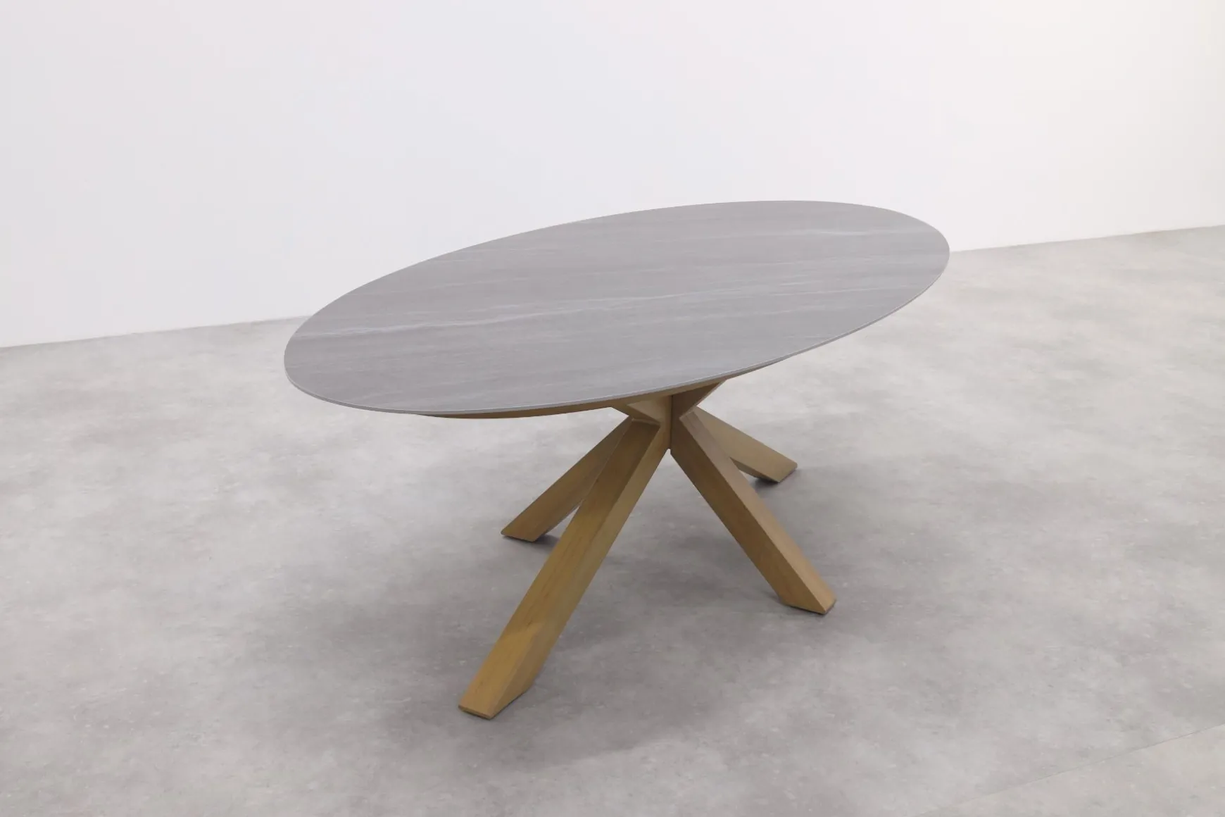 GI Scotland ovale tuintafel 230x115 cm. - Teak look (OP=OP)