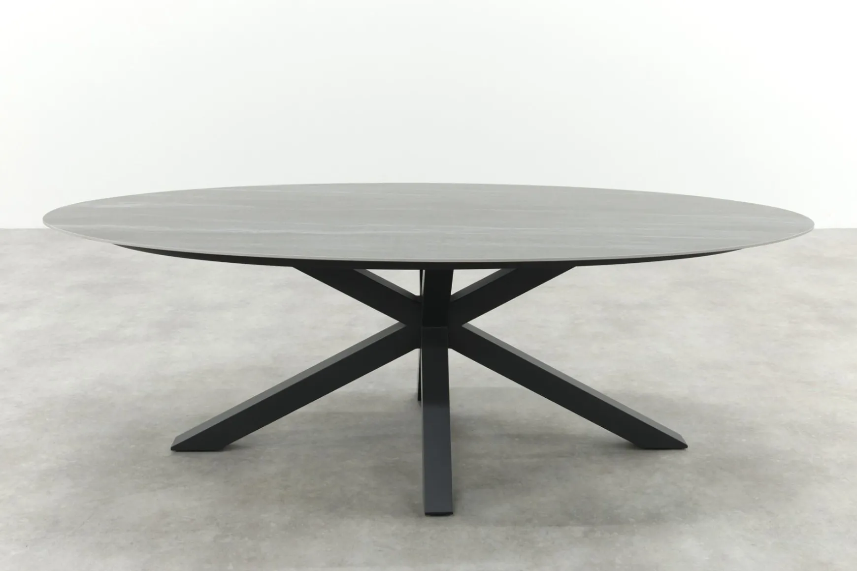 GI Scotland ovale tuintafel 230x115 cm. - Carbon Black