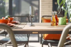 GI Vigo Dining tuintafel 160x90 cm. - Light Teak look