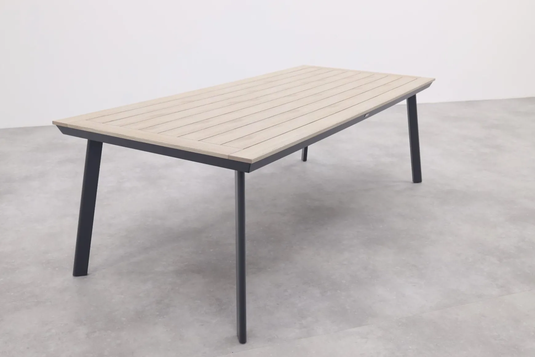GI Vigo Dining tuintafel 230x100 cm. - Light Teak look