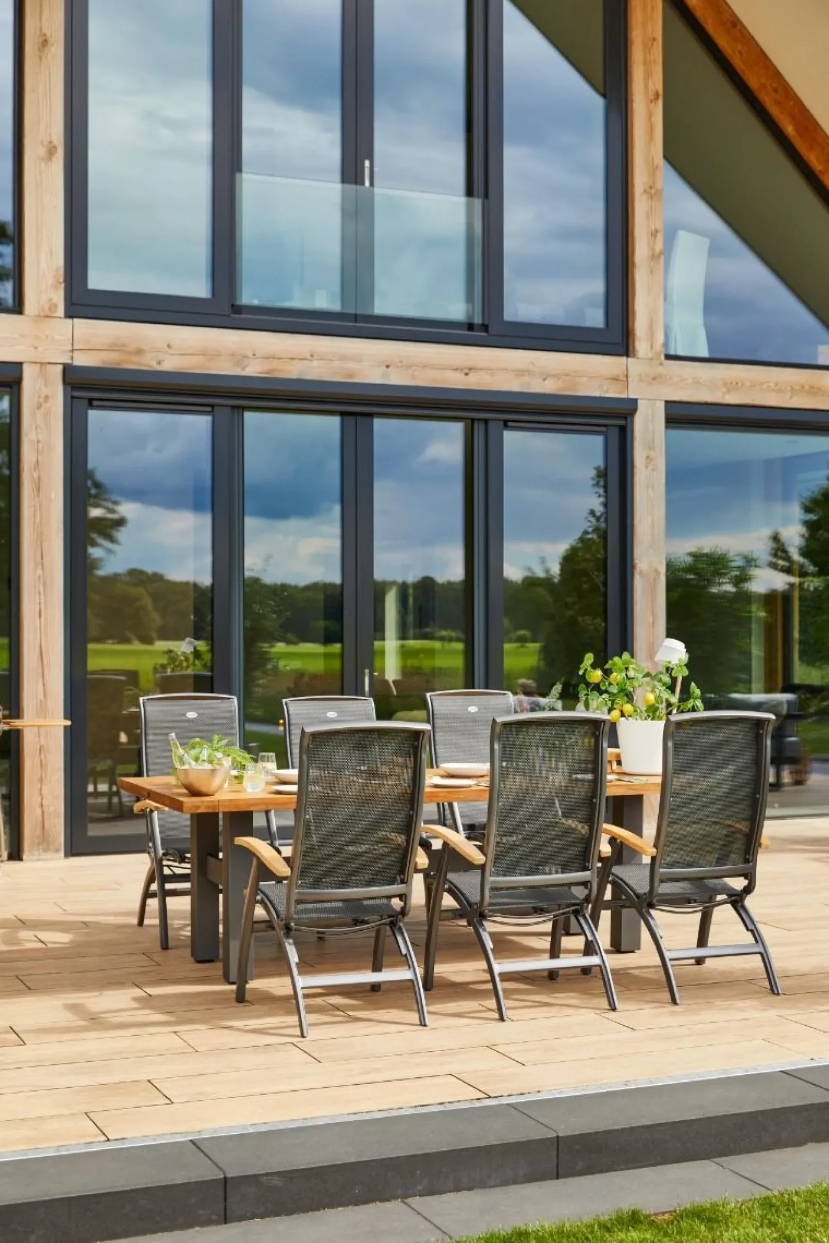 Hartman Da Vinci standenstoel - Teak armleuning