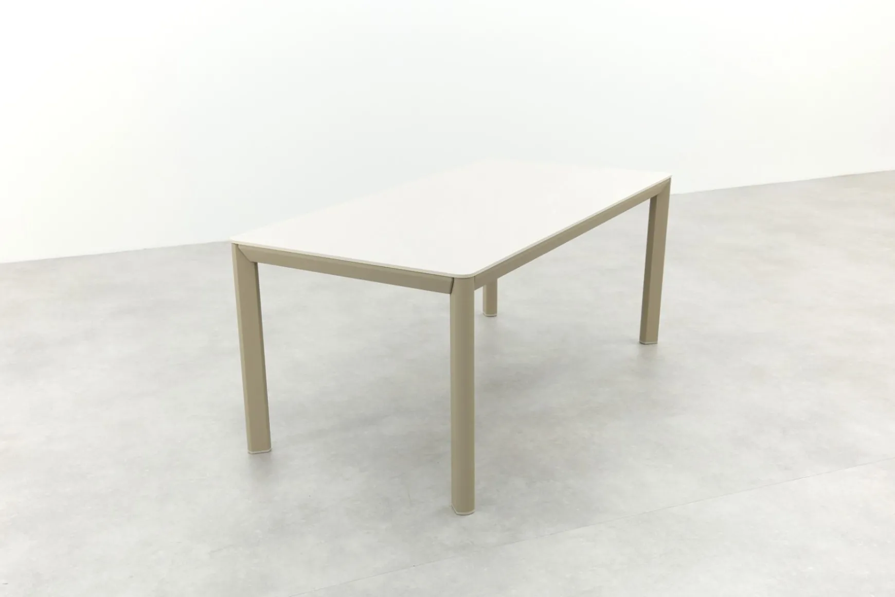 Hartman Kyra dining tuintafel 180x90 cm. - Latte