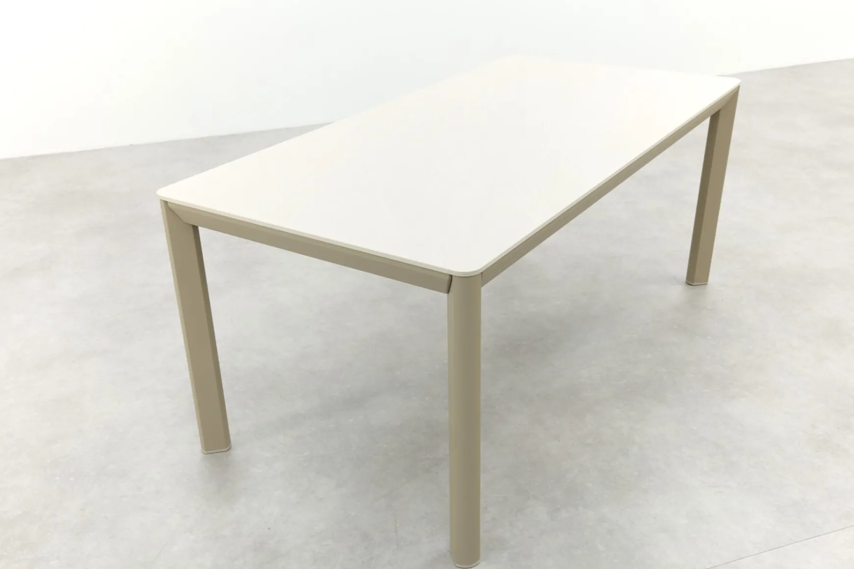 Hartman Kyra dining tuintafel 180x90 cm. - Latte
