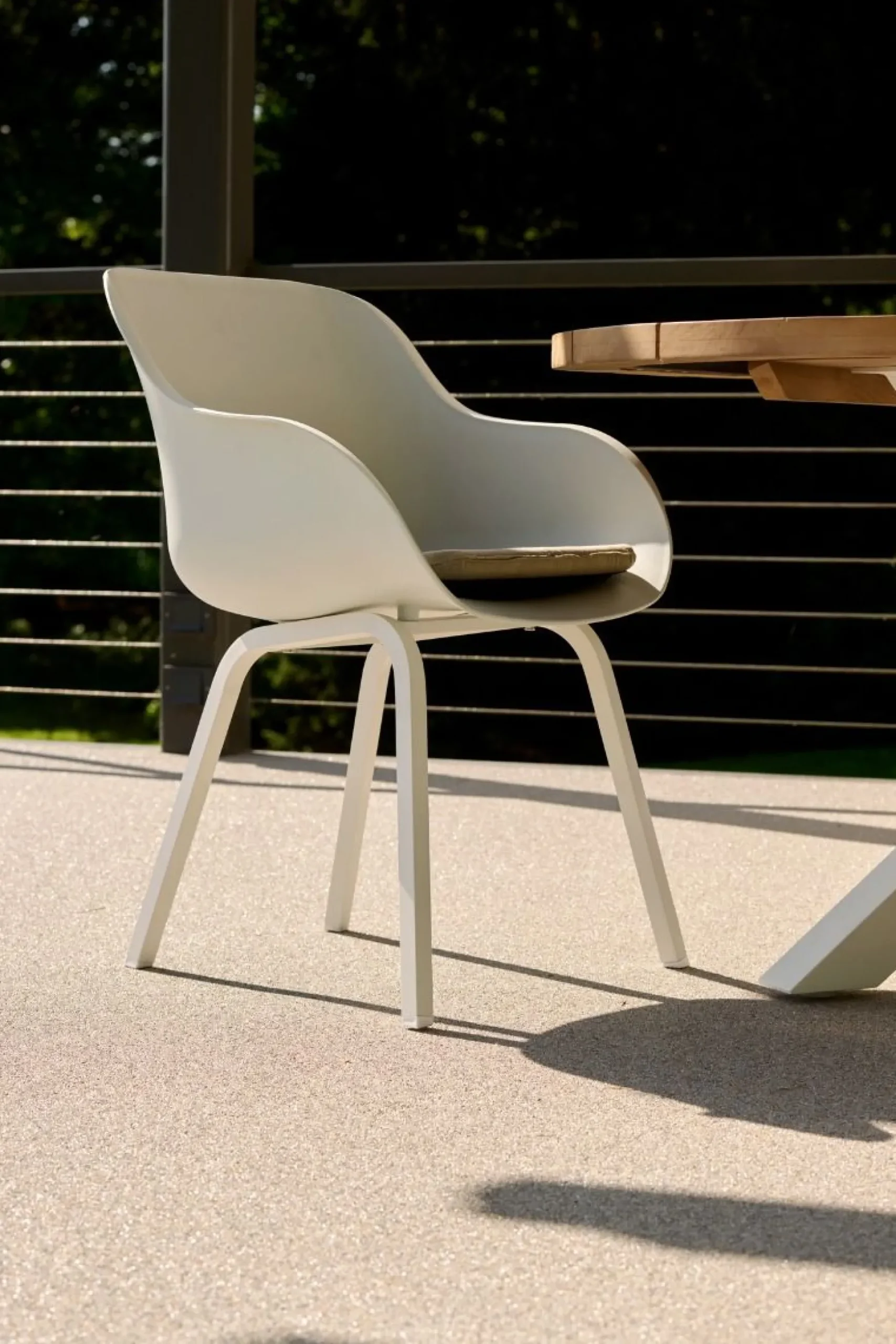 Hartman Le Soleil Element dining armstoel - Wit - Alu poot