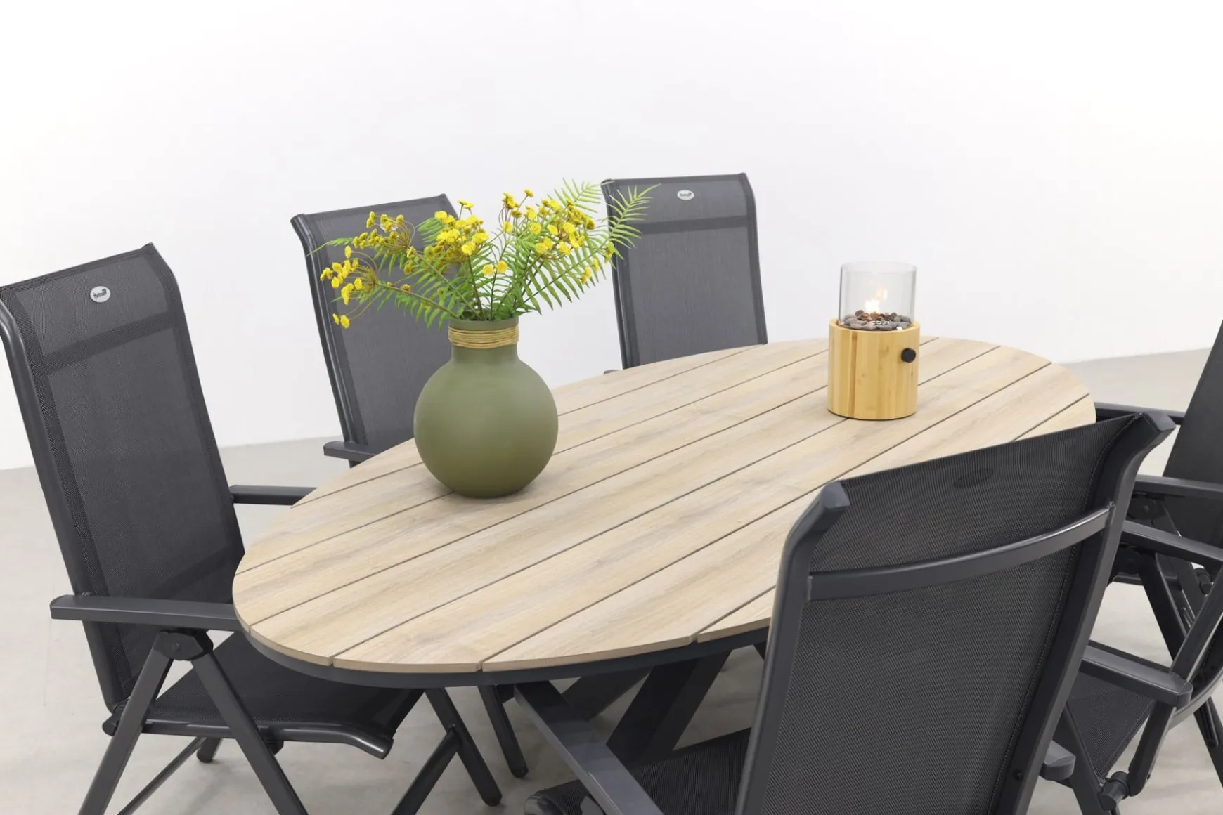 Hartman Milaan/GI Edison 220x115 cm. - ovale tuinset - verstelbaar