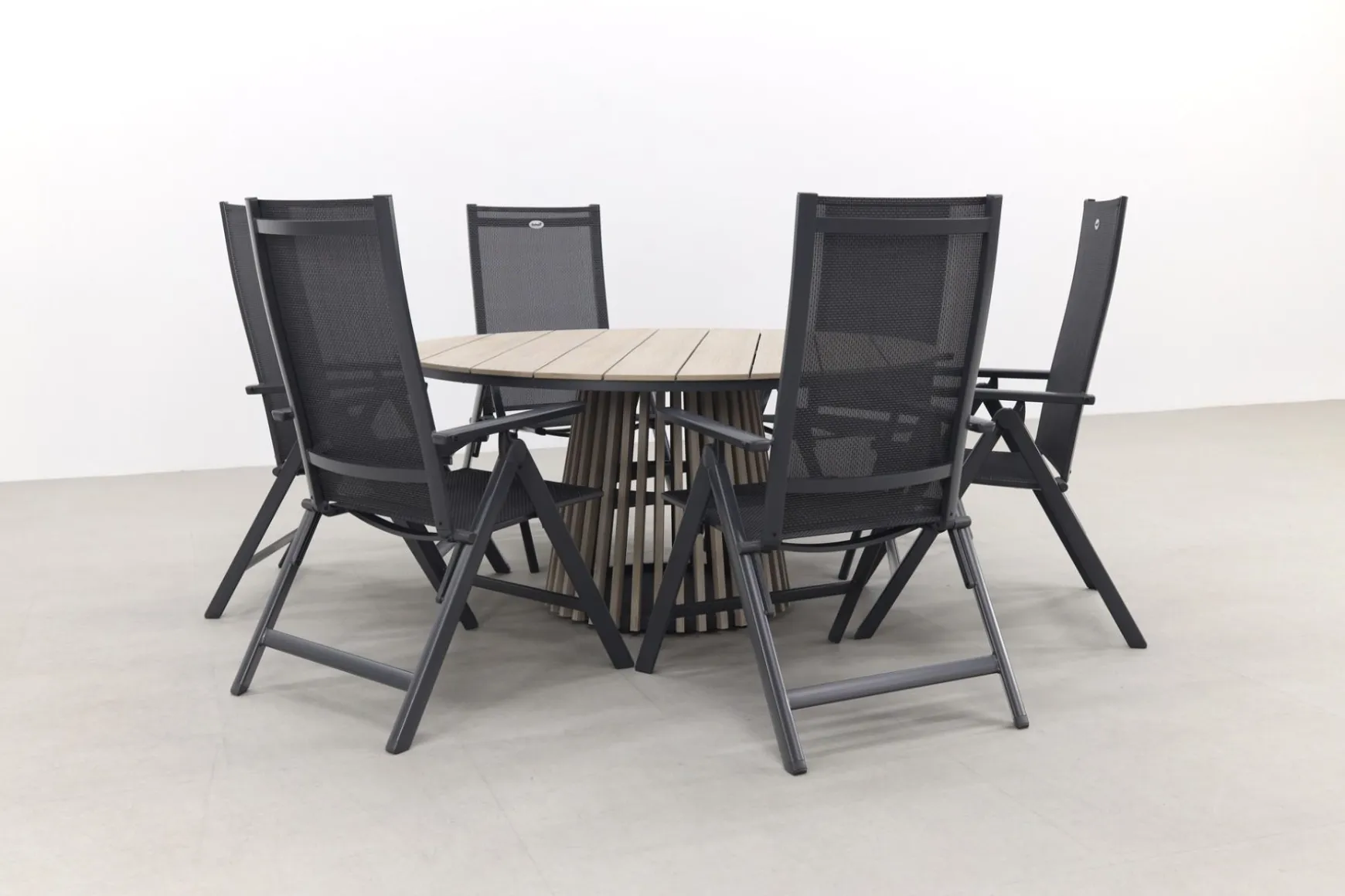 Hartman Milaan/GI Trinxa verstelbare ronde tuinset - 148 cm.