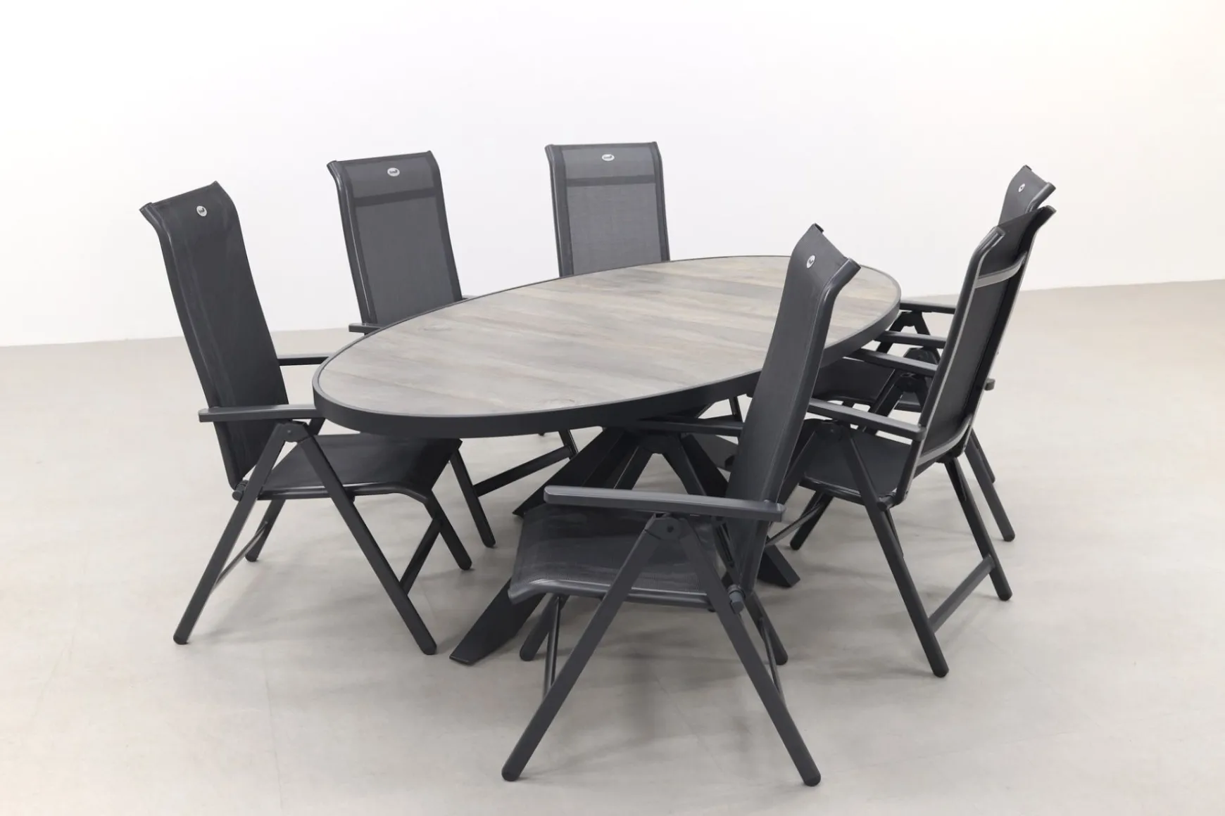 Hartman Milaan/Silva houtlook 240x115 cm. ovale tuinset - 7-delig