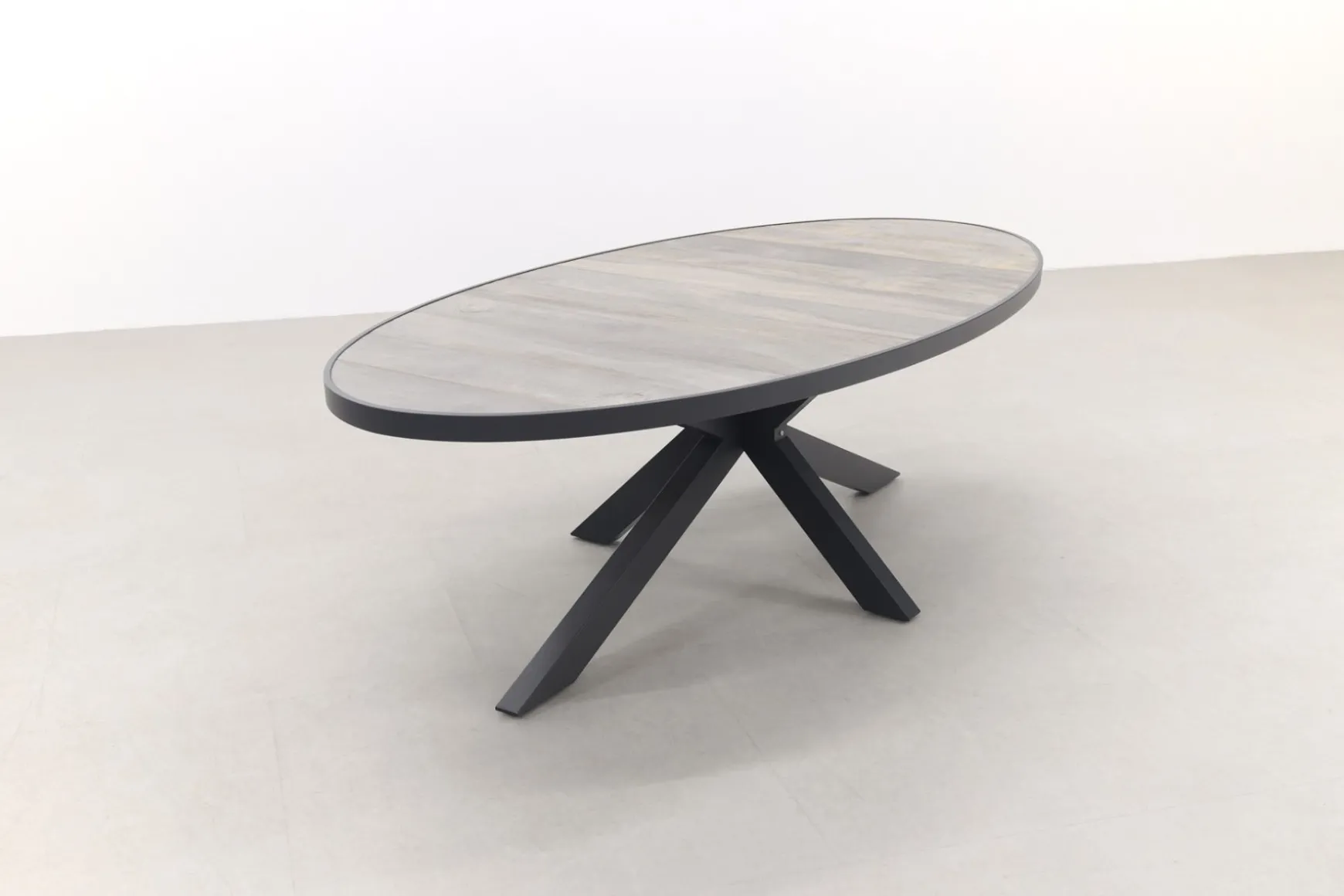 Hartman Milaan/Silva houtlook 240x115 cm. ovale tuinset - 7-delig