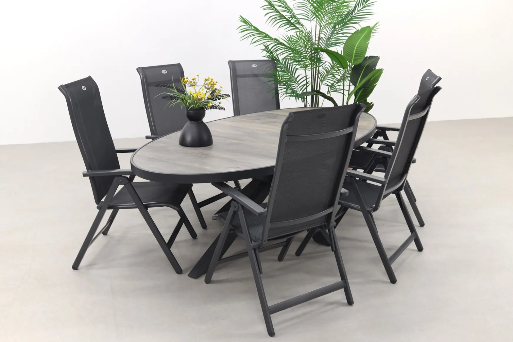 Hartman Milaan/Silva houtlook 240x115 cm. ovale tuinset - 7-delig