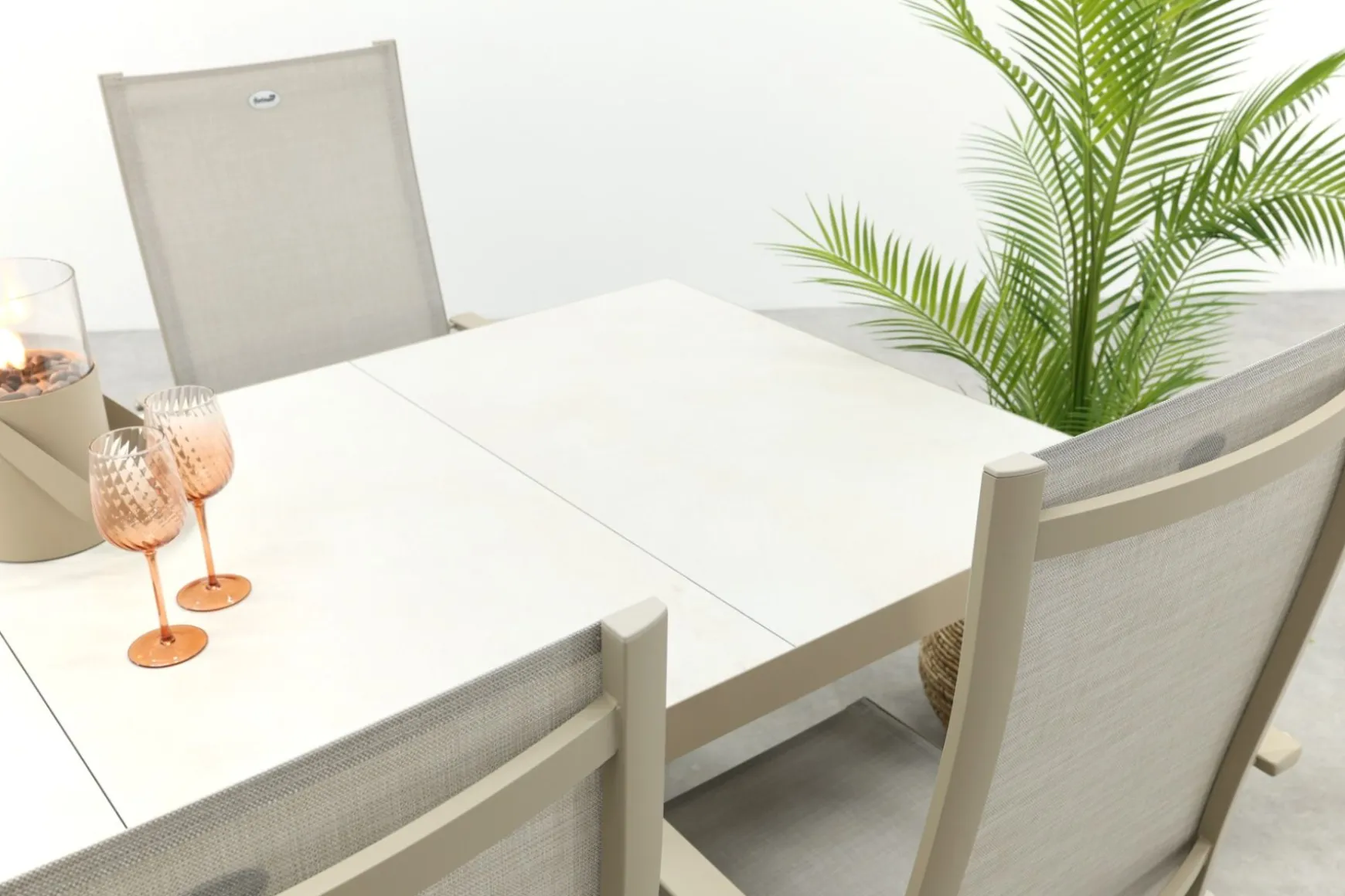 Hartman Napoli/Kings verstelbare 4-persoons tuinset 180x100 cm. - Latte
