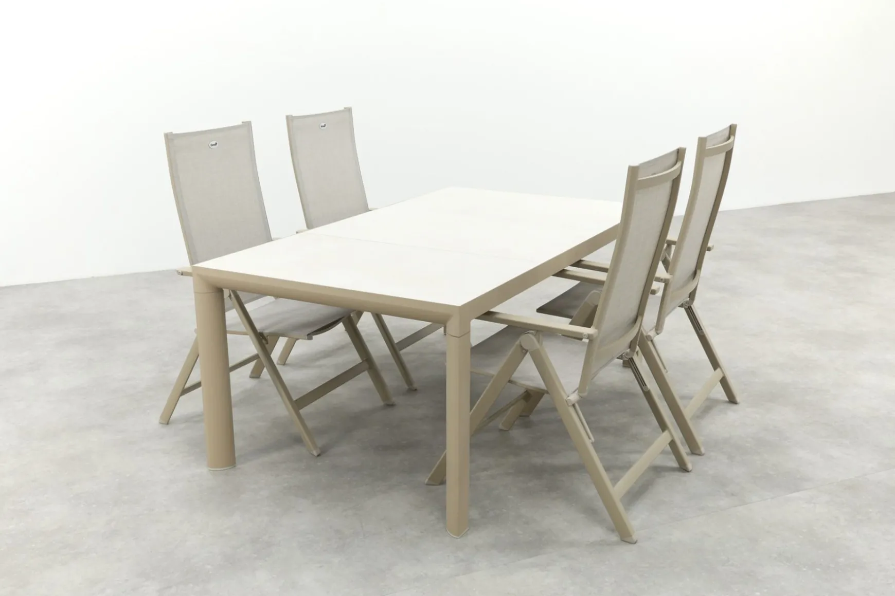 Hartman Napoli/Kings verstelbare 4-persoons tuinset 180x100 cm. - Latte
