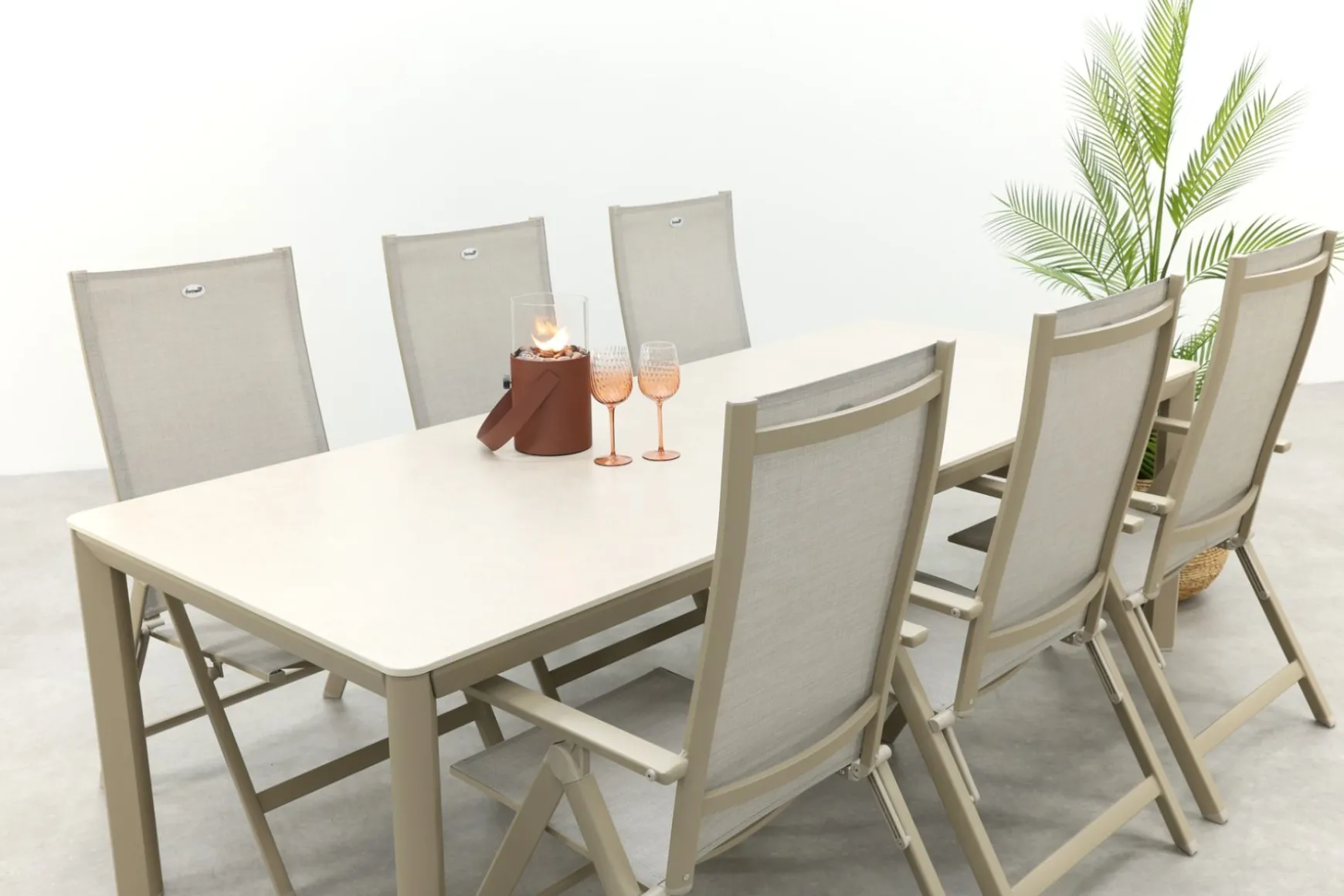 Hartman Napoli/Kyra verstelbare tuinset voor 6 personen 240x100 cm. - Latte