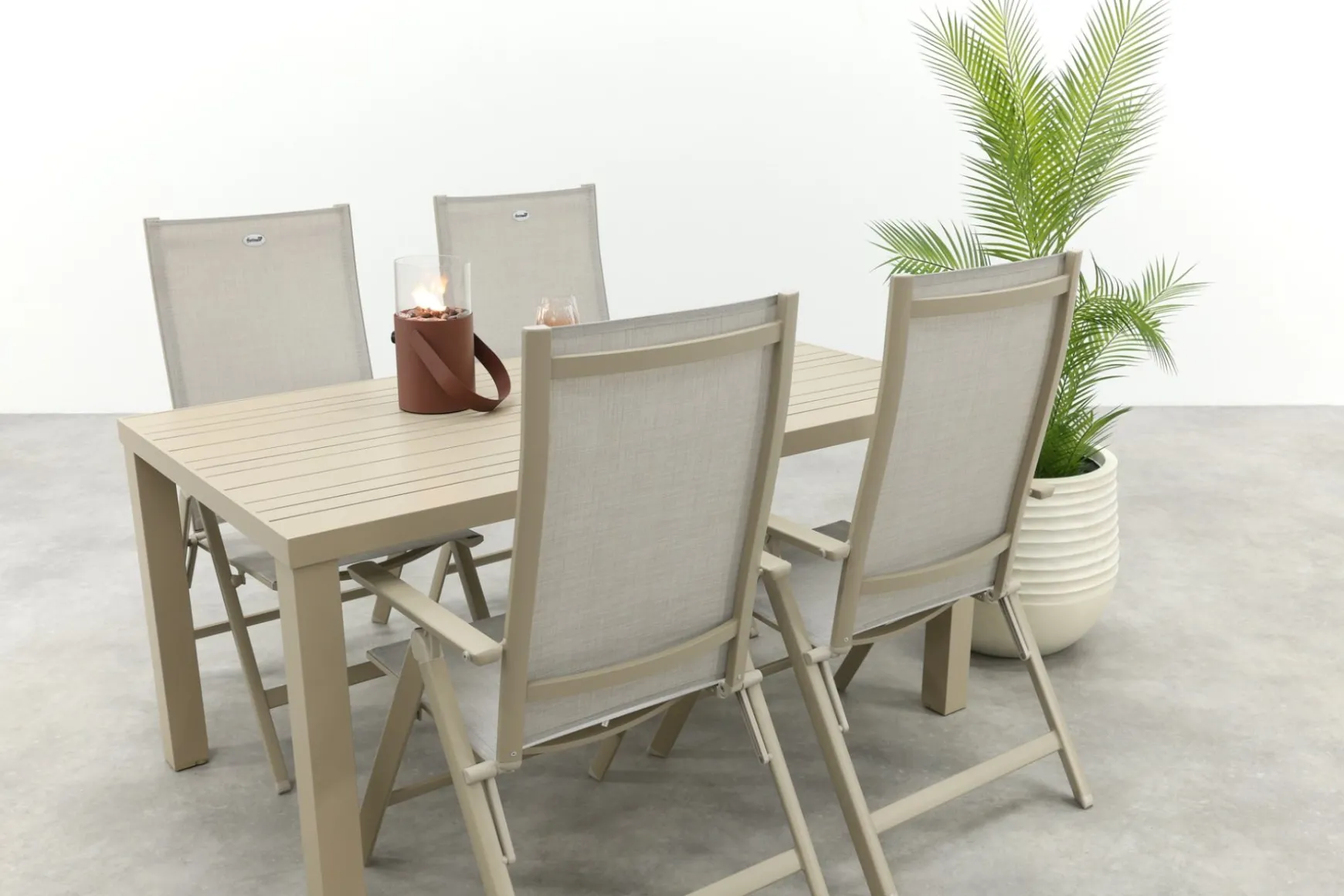 Hartman Napoli/Lena dining tuinset voor 4 personen 160x90 cm. - Latte