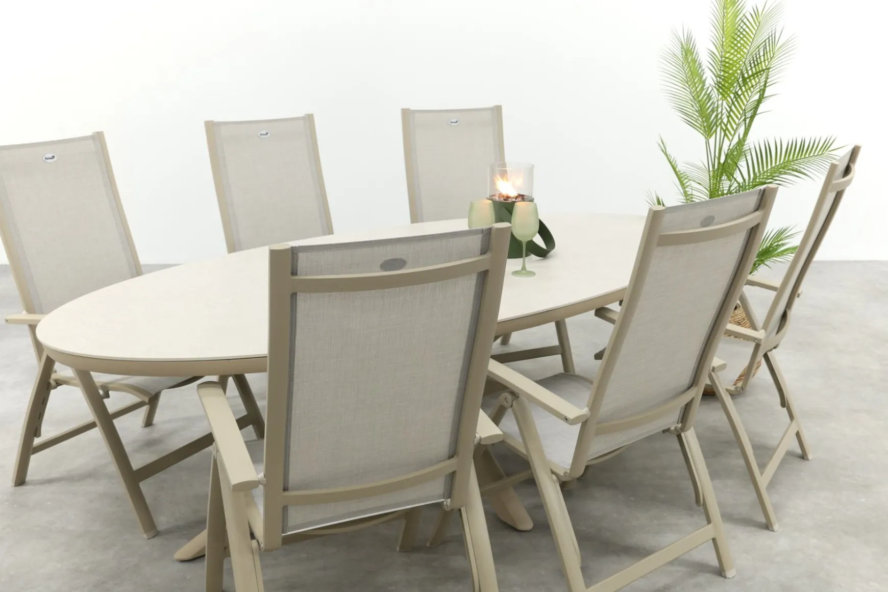 Hartman Roma/Ventaro ovale verstelbare tuinset voor 6 personen 240x115 cm. - Latte