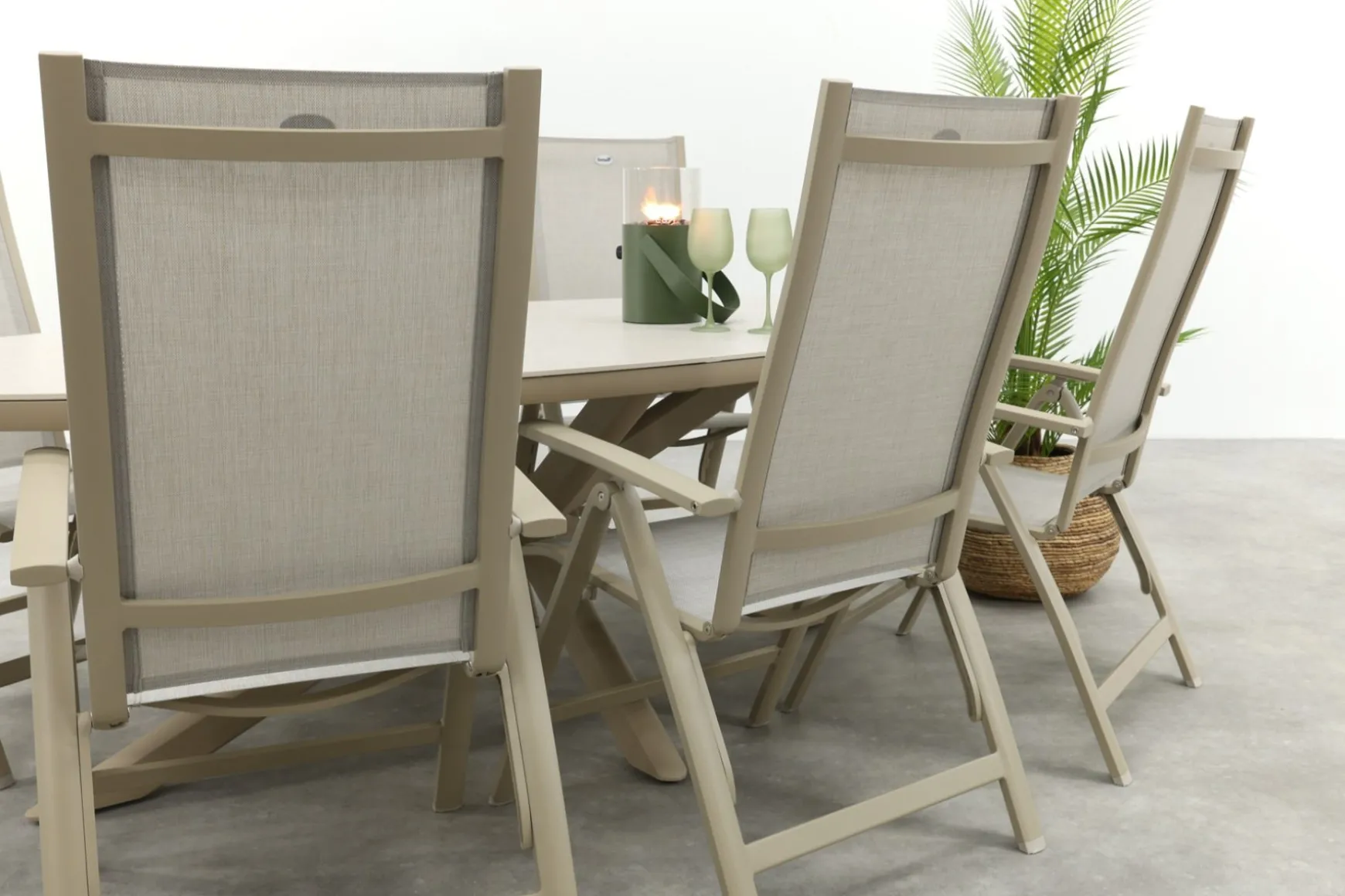 Hartman Roma/Ventaro ovale verstelbare tuinset voor 6 personen 240x115 cm. - Latte