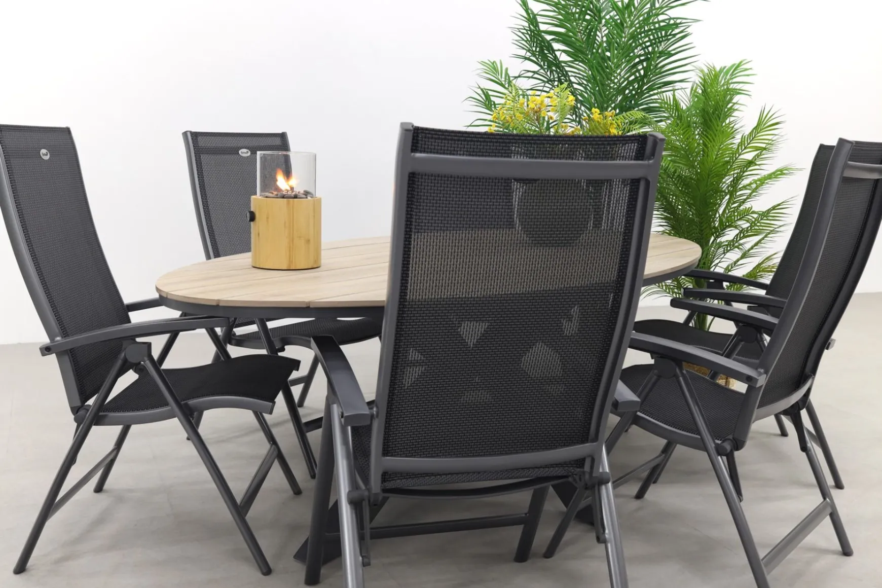 Hartman Salvatore/GI Edison 6-persoons ovale verstelbare tuinset 220x115 cm.
