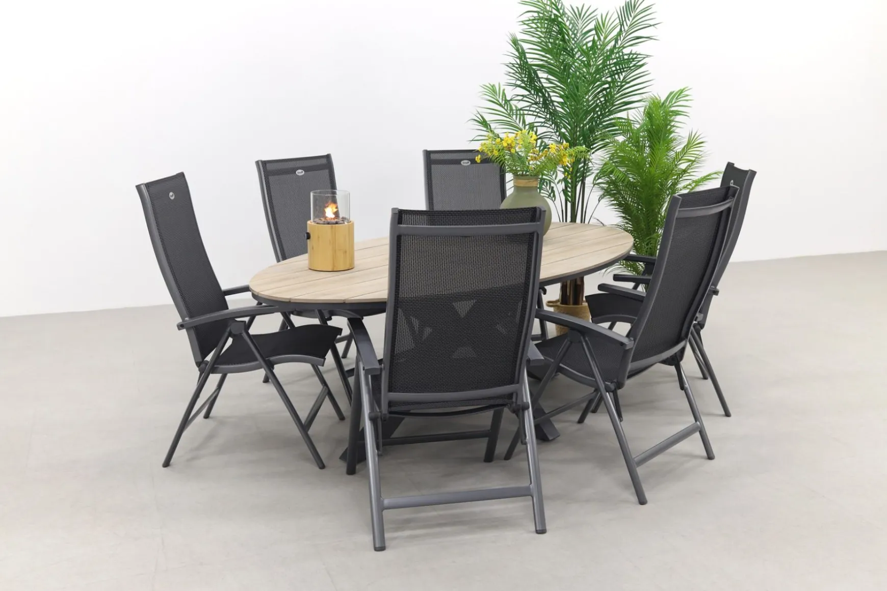 Hartman Salvatore/GI Edison 6-persoons ovale verstelbare tuinset 220x115 cm.
