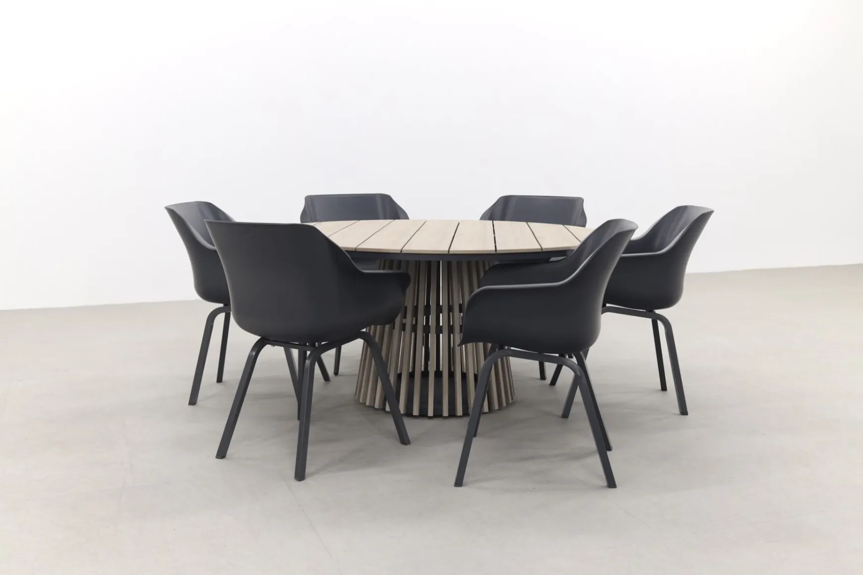 Hartman Sophie Element/GI Trinxa ronde tuinset - 148 cm.