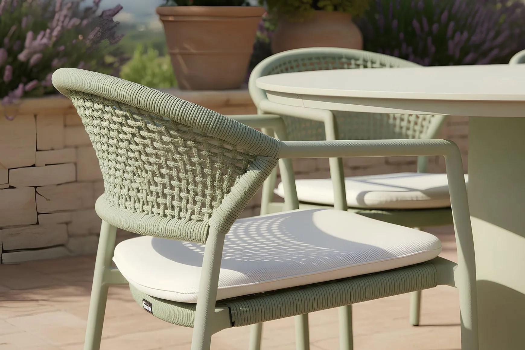 Hartman Taragona/Girona ronde stapelbare tuinset voor 4 personen 120 cm. - Soft Green