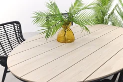 Jasmine Black/GI Edison 4-persoons ovale dining tuinset 180x115 cm.