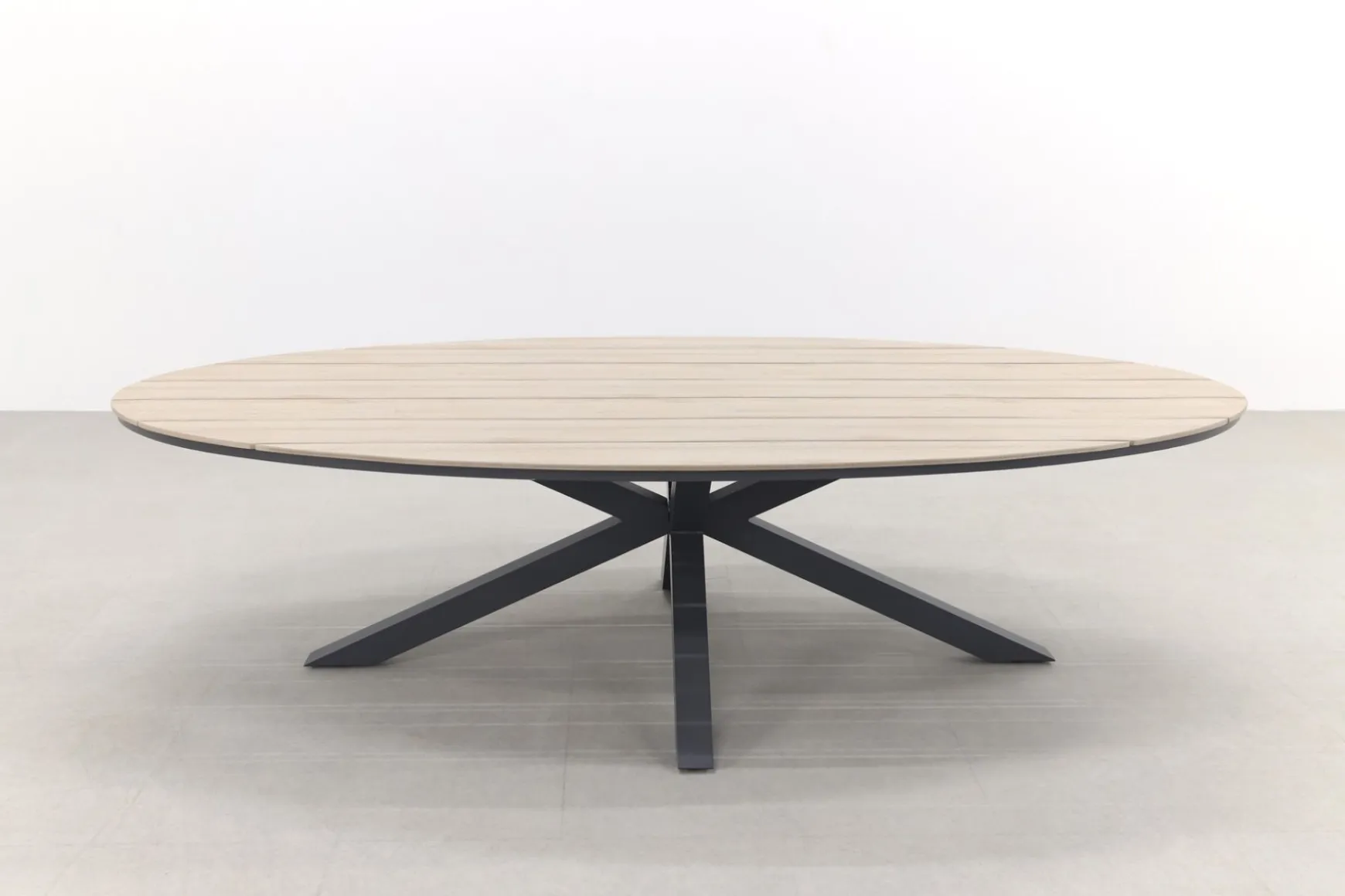 Jasmine Black/GI Edison 8-persoons dining tuinset 280x140 cm.