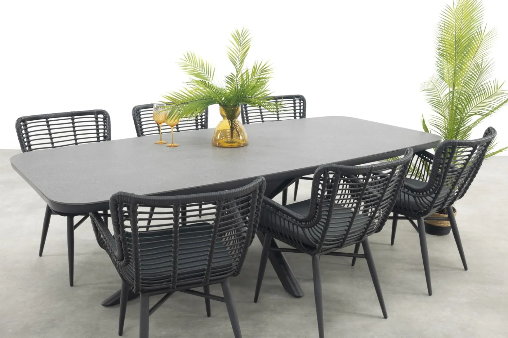 Jasmine Black/Soreno 6-persoons Deens ovale tuinset 240x110 cm. - Betonlook