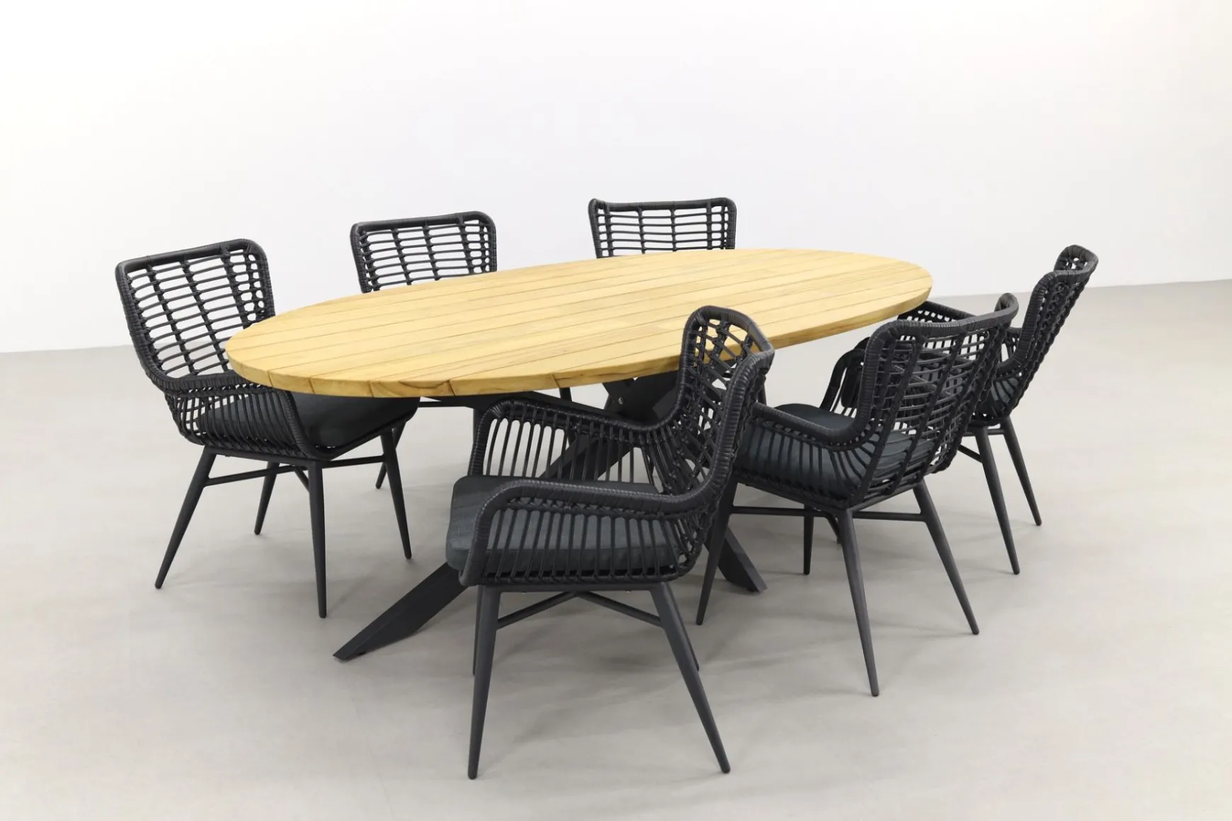 Jasmine Black/Taste Prado Ellips 6-persoons dining tuinset 240x115 cm. - Teak