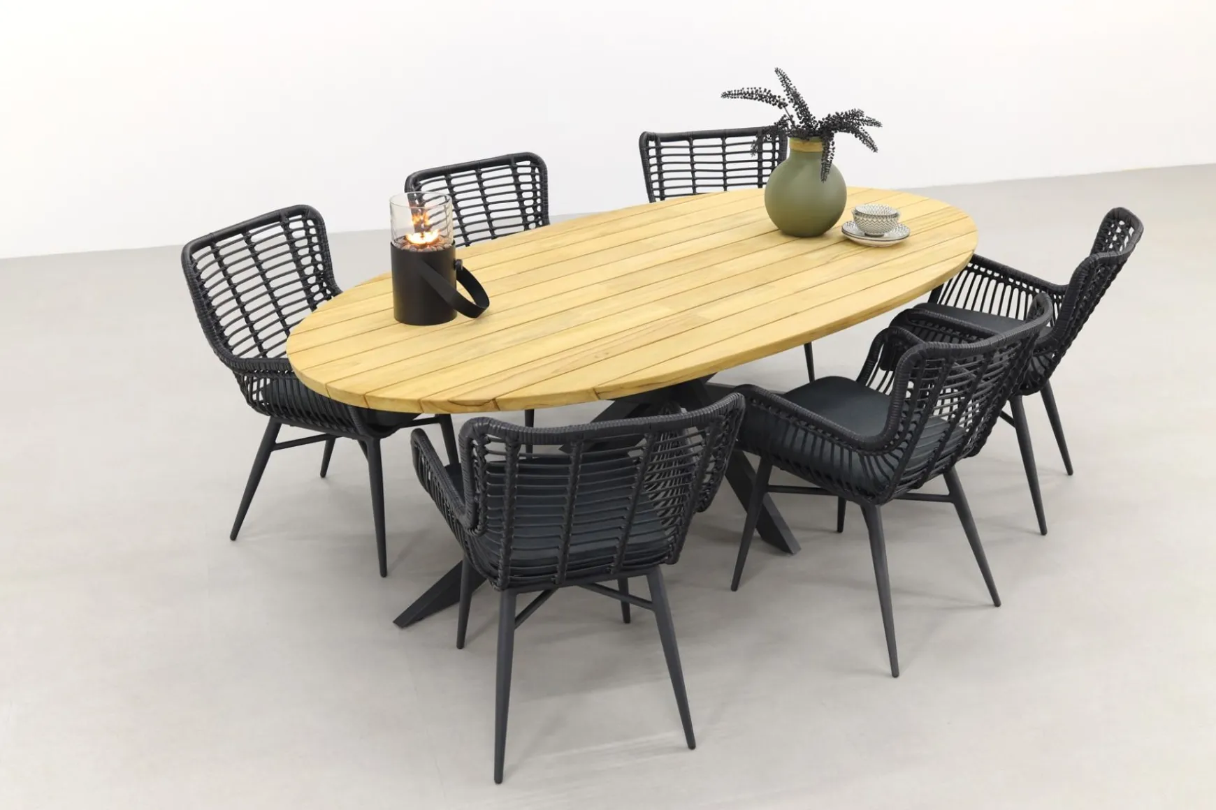 Jasmine Black/Taste Prado Ellips 6-persoons dining tuinset 240x115 cm. - Teak