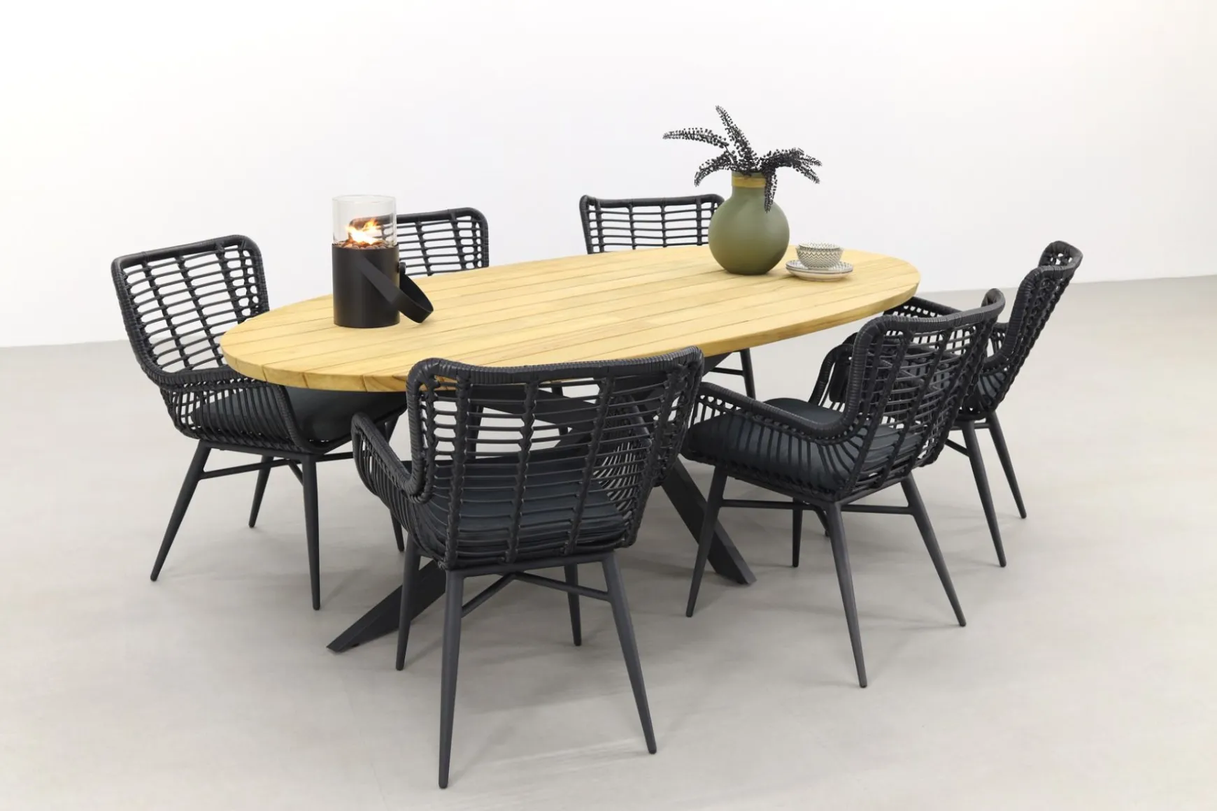 Jasmine Black/Taste Prado Ellips 6-persoons dining tuinset 240x115 cm. - Teak