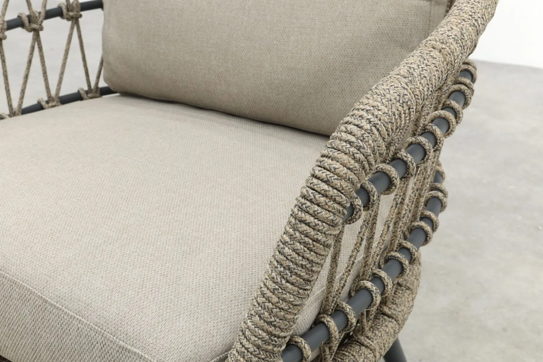 Julia natural rope low-dining tuinstoel - Antraciet