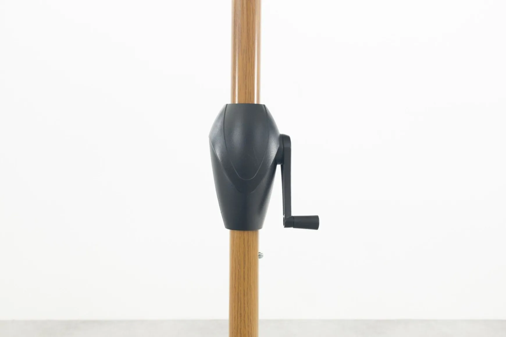 Kayu Stokparasol Ø300 cm. - Ecru/Woodlook met sleepvoet & hoes