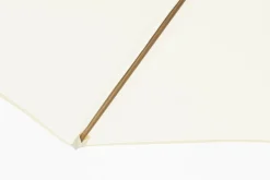 Kayu Stokparasol Ø300 cm. - Ecru/Woodlook met sleepvoet & hoes