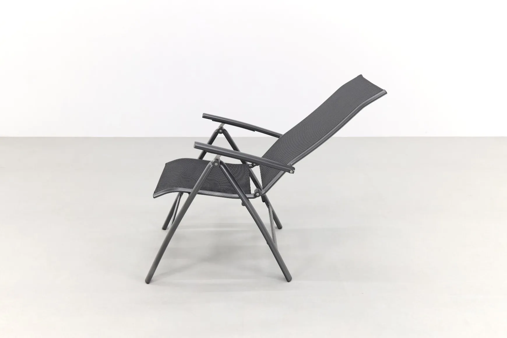 Kettler Legato Curve XL - tuinstoel hoge zithoogte